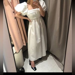 NWT RUSHED WHITE POPLIN DRESS SIZE L MIDI. Color white